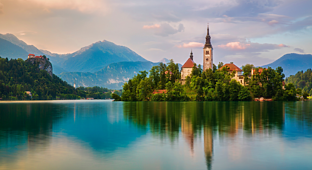 Obišči Bled z avtom-0