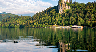 Obišči Bled z avtom-21